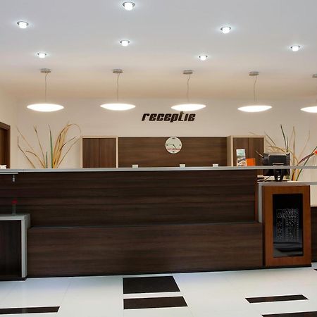 Hotel Capitol Жупитер Экстерьер фото