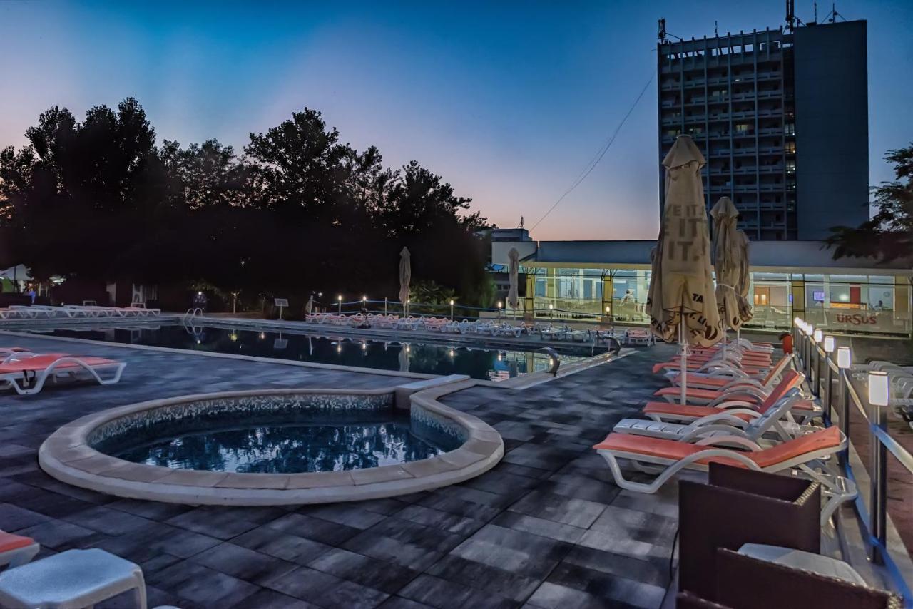 Hotel Capitol Жупитер Экстерьер фото